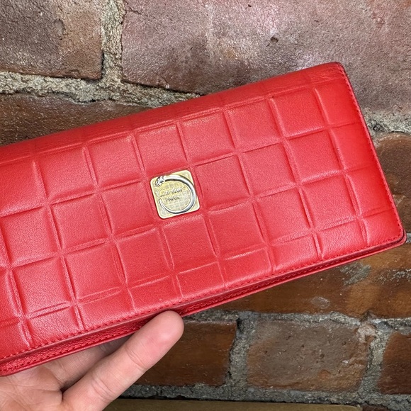 Cartier Red Quilted Wallet - Picture 7 of 8